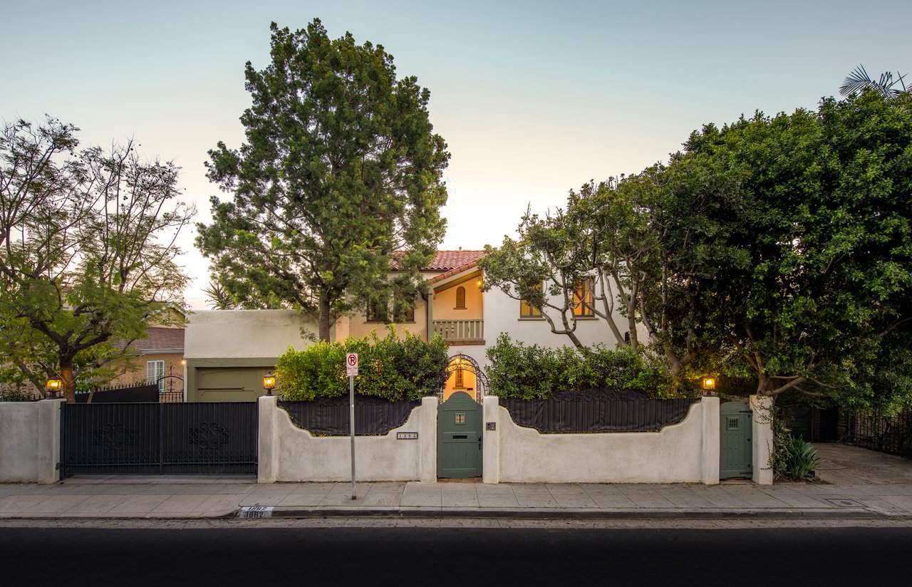 1982 N Normandie Ave