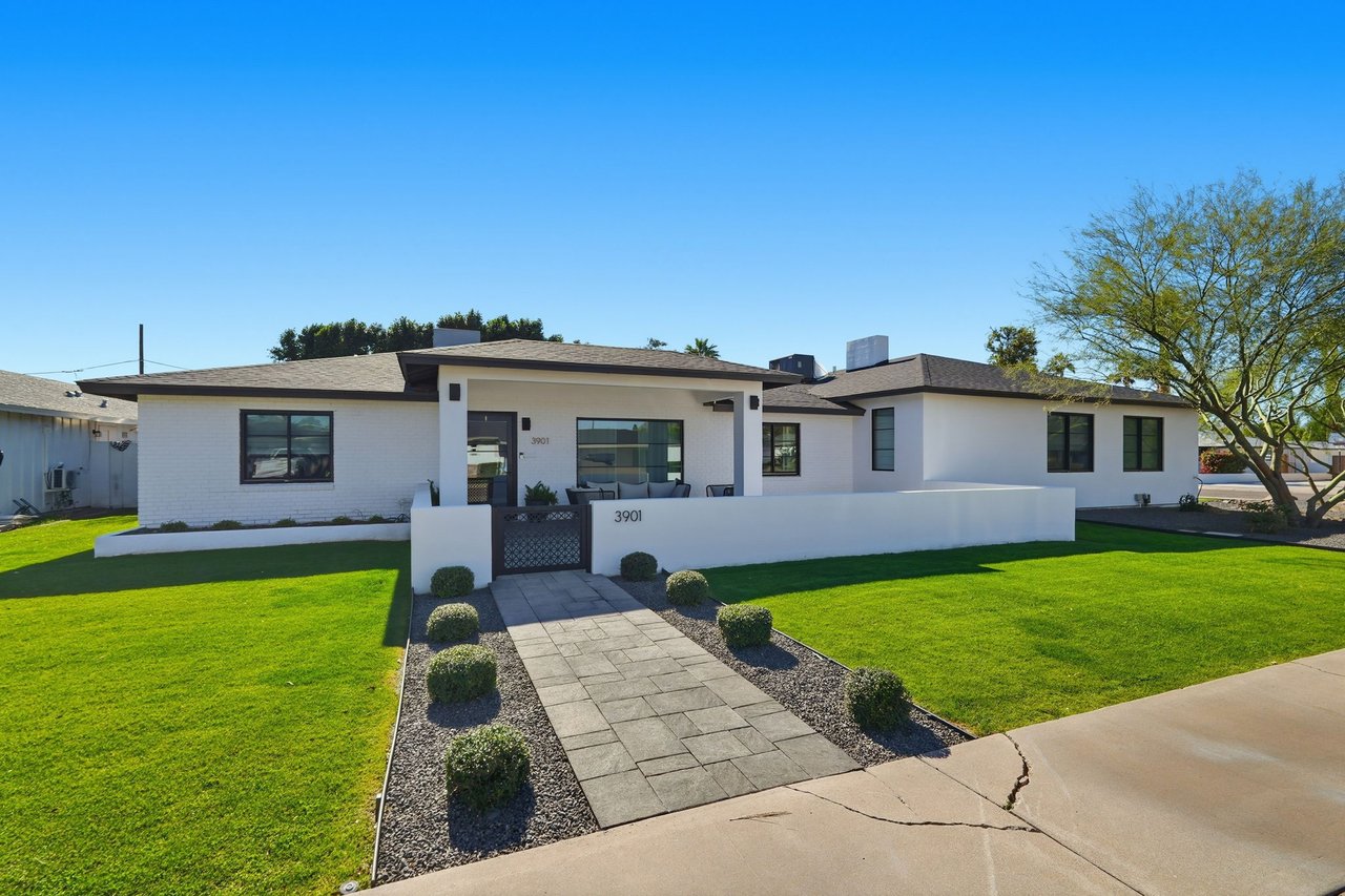 3901 E WELDON Avenue