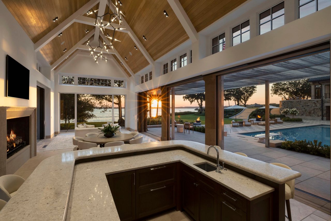 2770 Gale Road, Wayzata