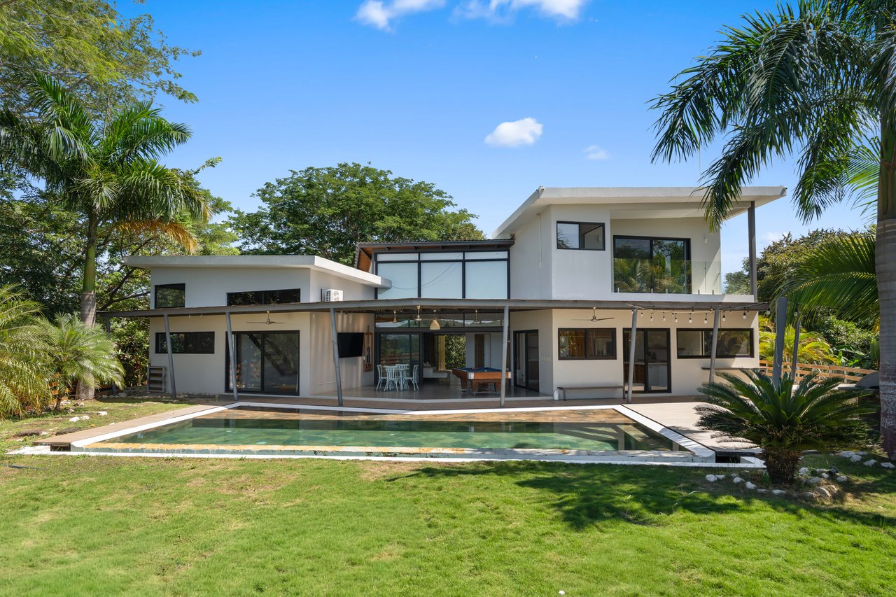 Casa Siempre Surfeando | Ocean Views + 1.45 Acres