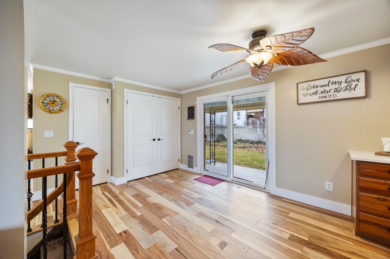 4372 S Hawarden Cir