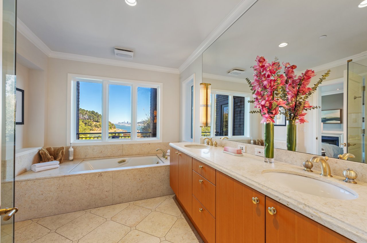 62 De Silva Island Drive Mill Valley