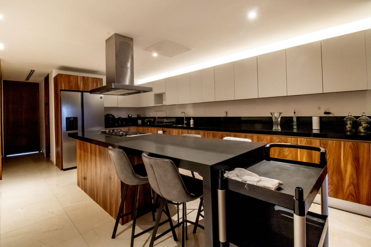 Penthouse | Antaal