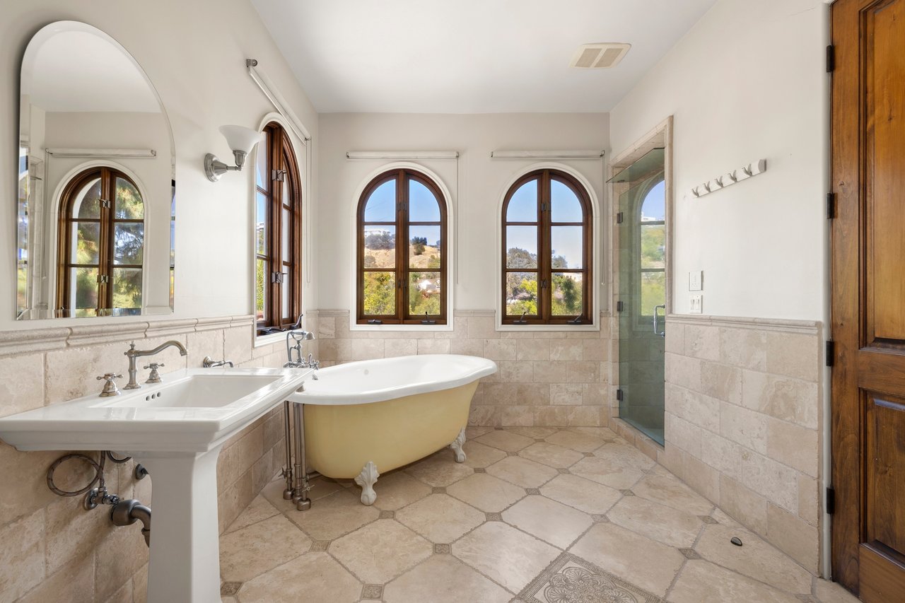 1214 Beverly View Dr
