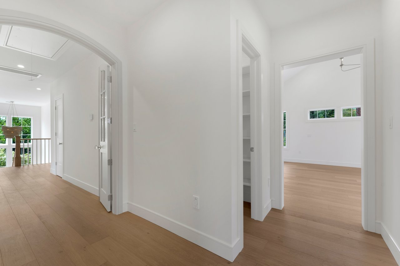 229 Bogert Pl