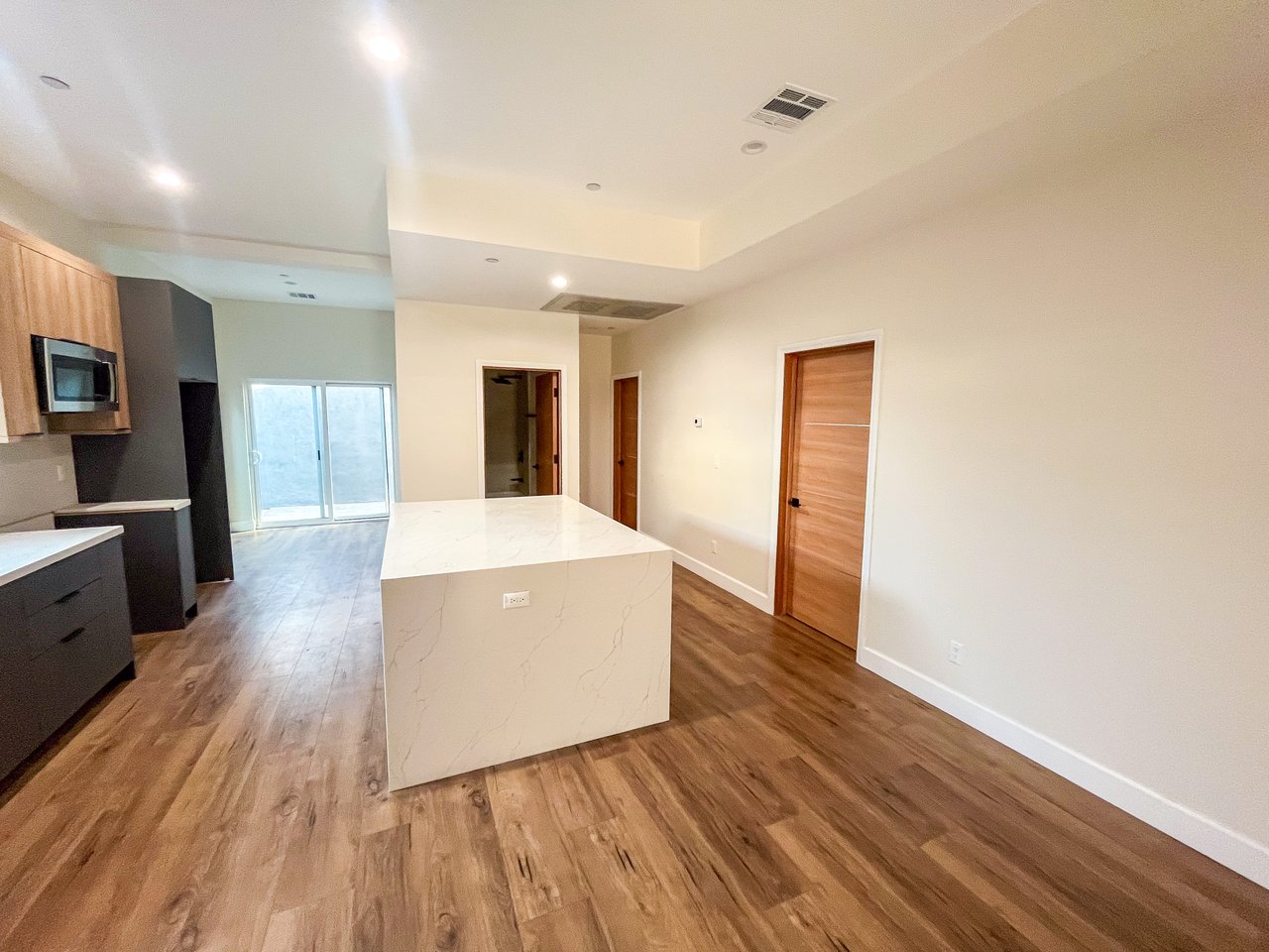 Brand-New 5-Unit Multifamily in Prime Los Angeles