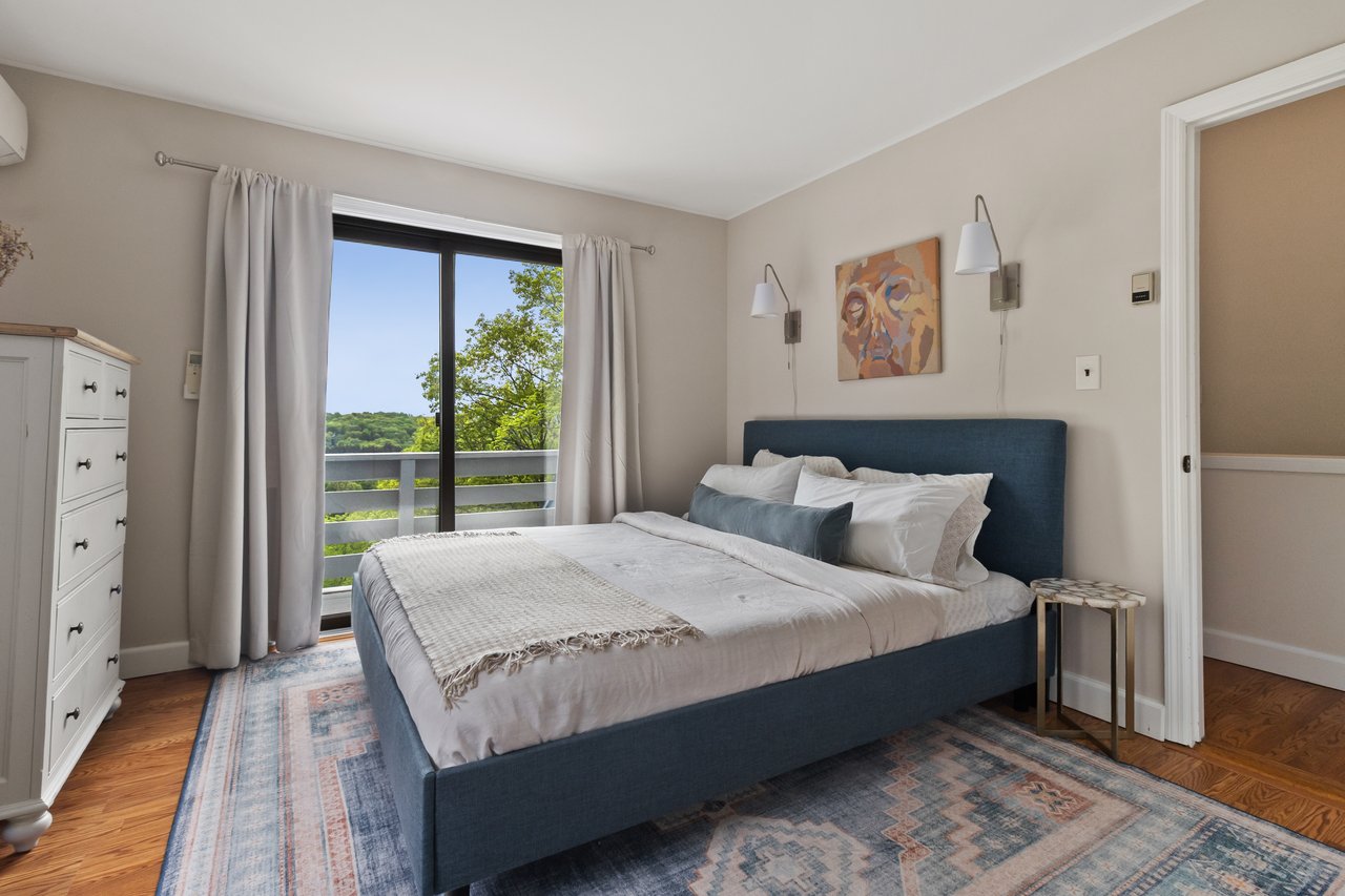 30 Woodcrest Terrace