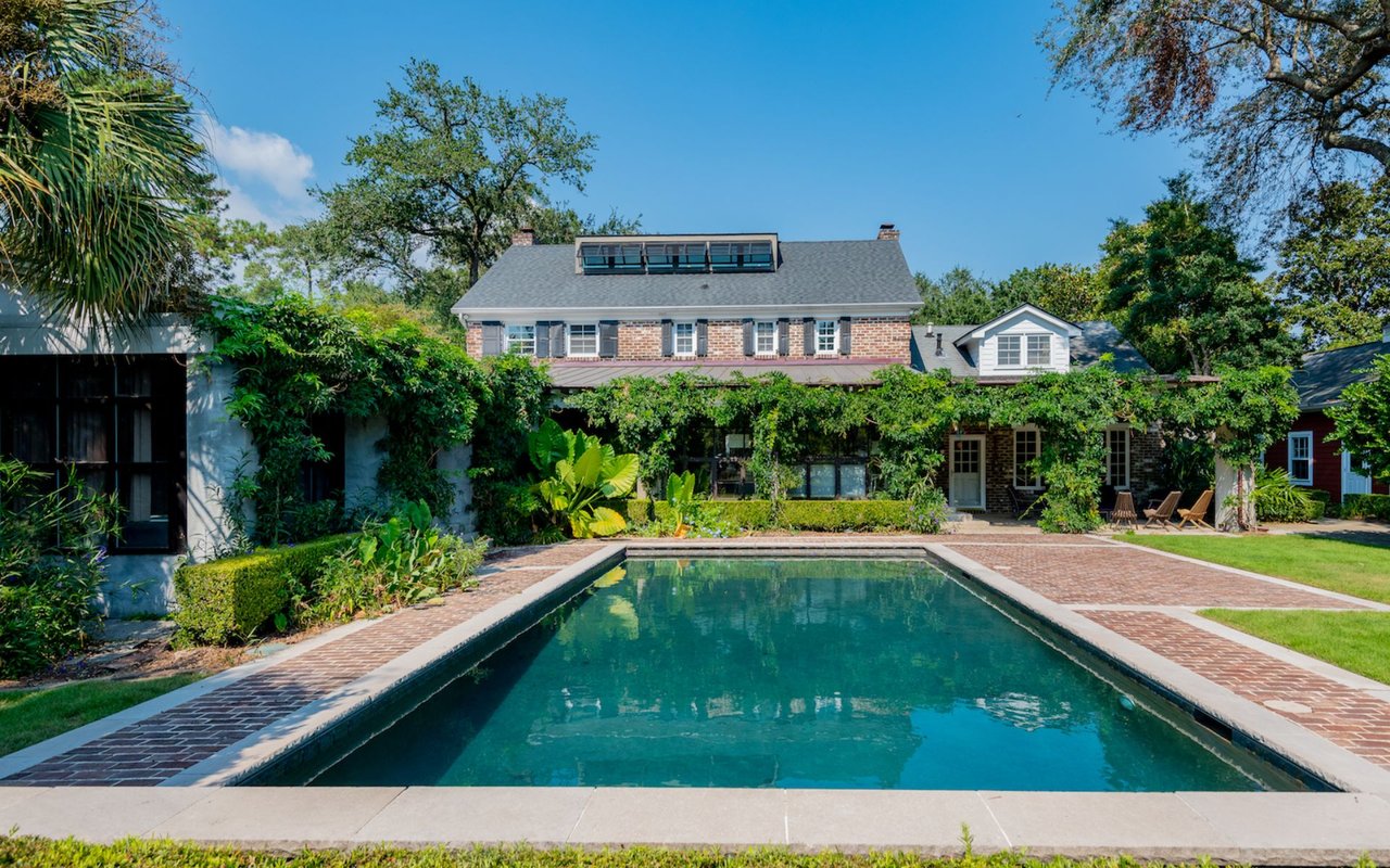 Updated Midcentury Home – 15 Johnson Road