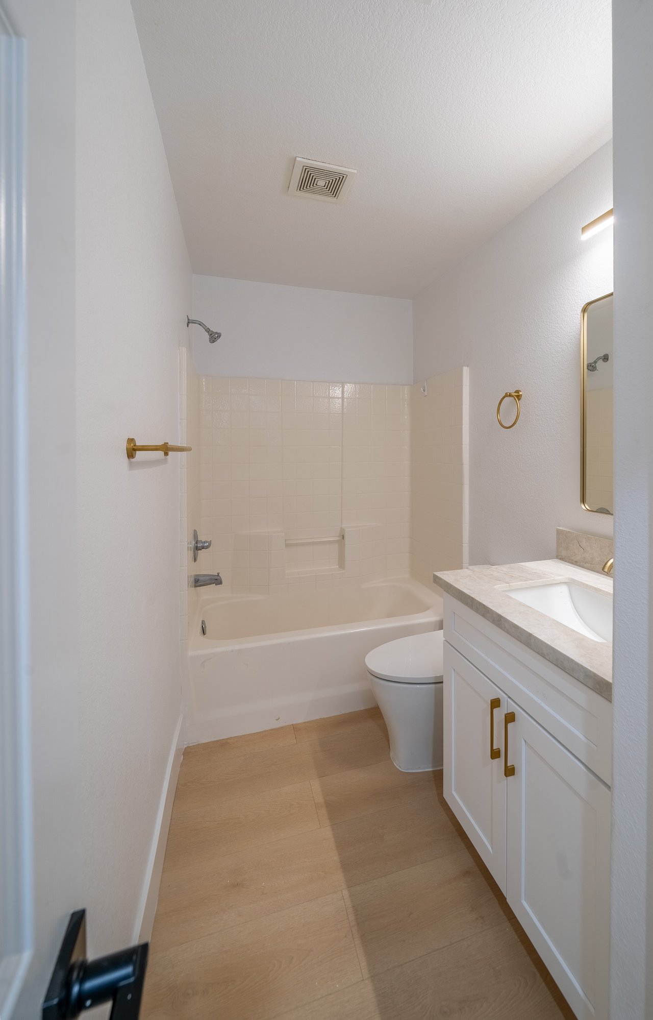 504 Lacabana Beach Drive