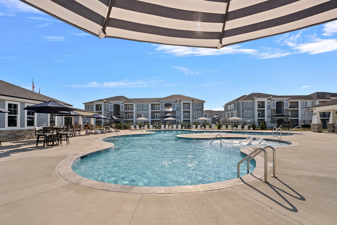 Hatcher Creek Resort-Style Pool