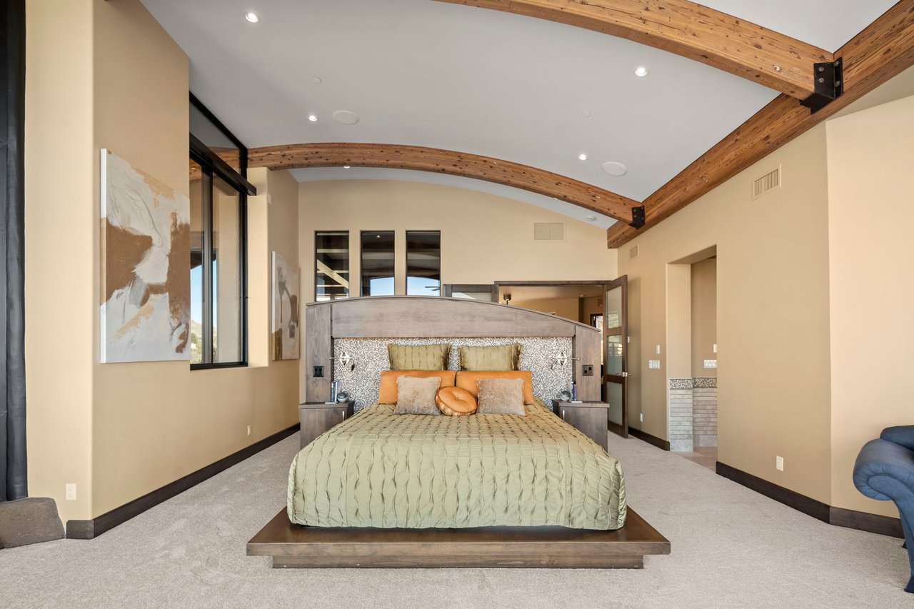 10570 E Pinnacle Peak Road