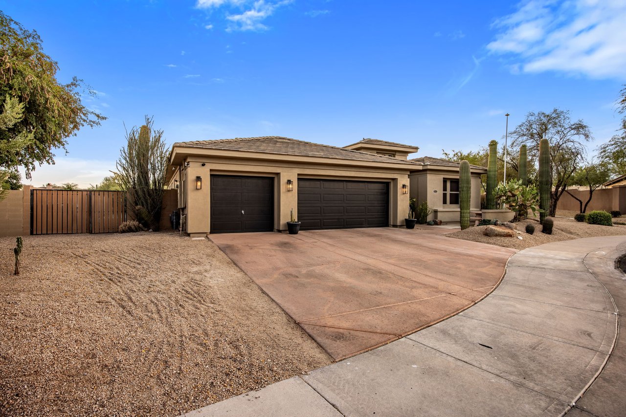 22936 N 39th Place