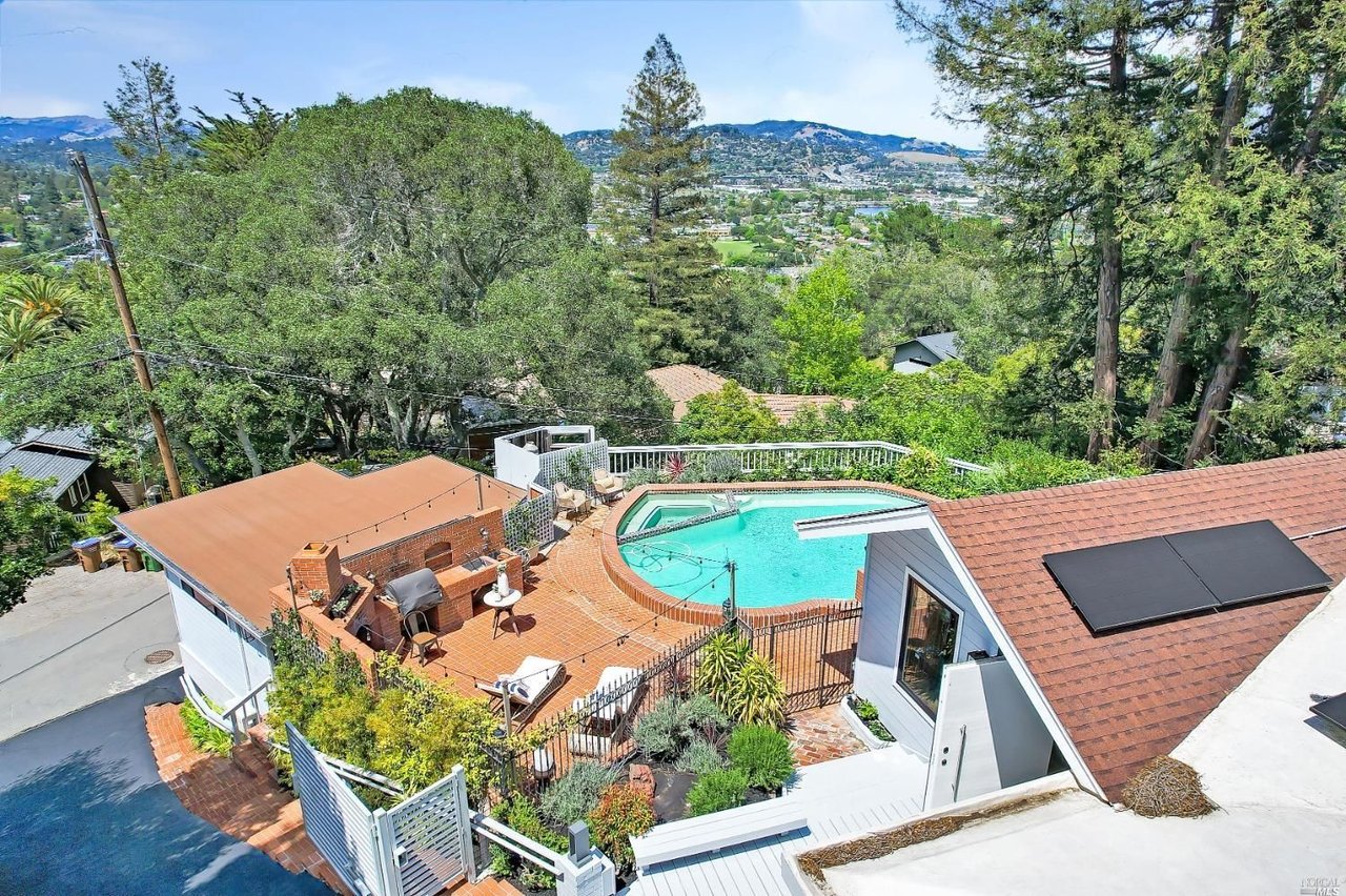 610 Chapman Dr