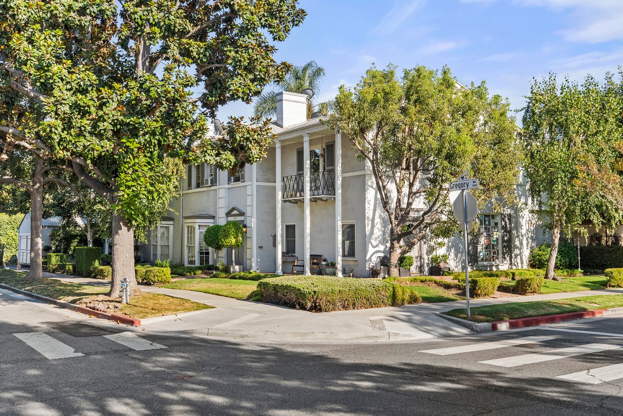 9762 Gregory Way, Beverly Hills 