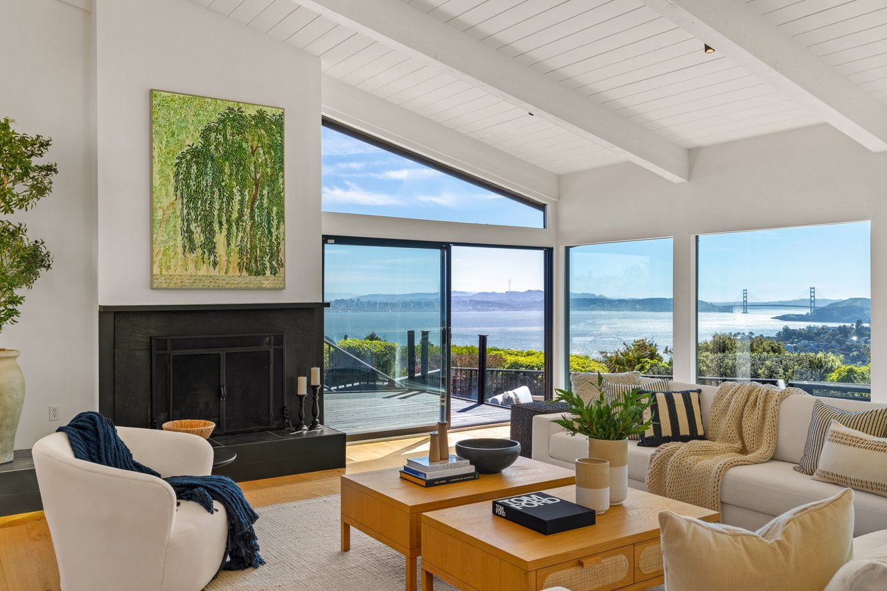 Sweeping Views of San Francisco and the Golden Gate Bridge