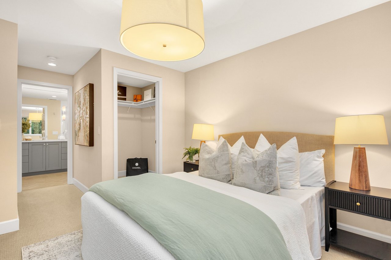 6620 Lake Washington Boulevard NE Unit: 303