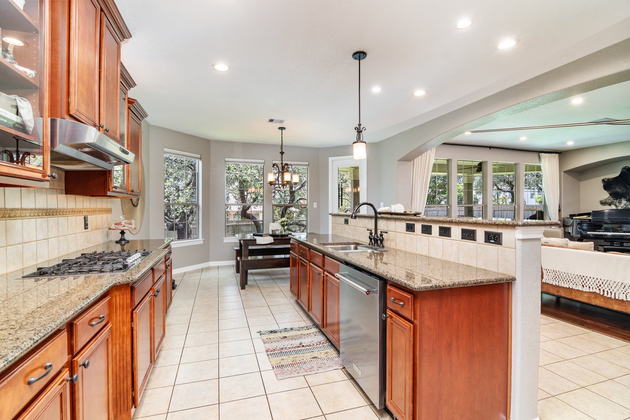 1214 Ashbury Bay