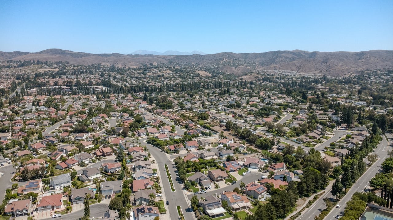 20525 Via Campanas