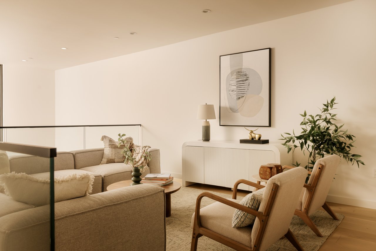 2919 Waverly Unit: 103