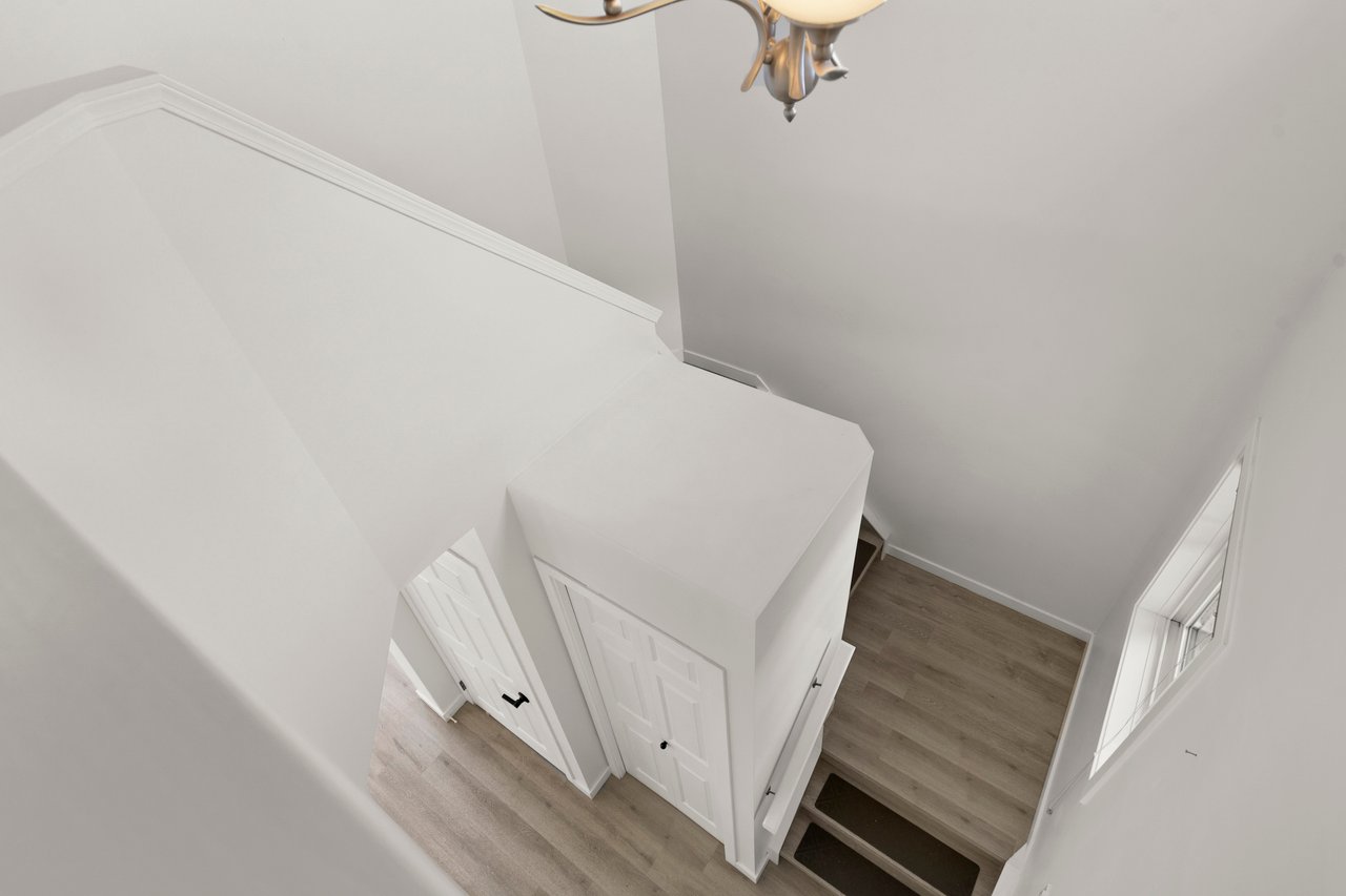 12345 Coventry Hills Way NE