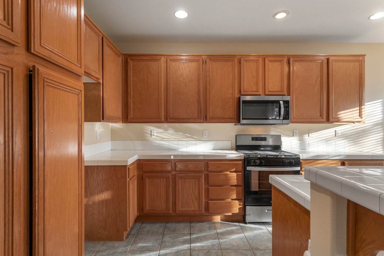 23861 Scarlet Oak Drive