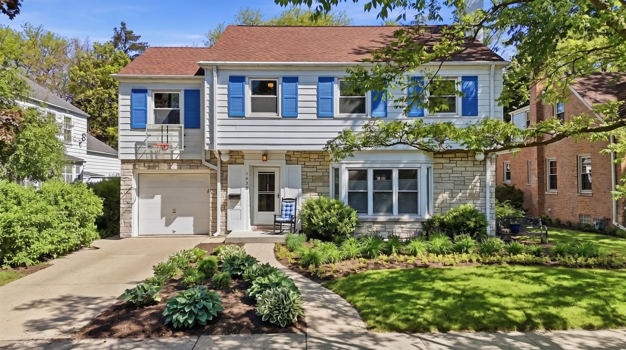 Firs time home buyer best homes in Evanston IL