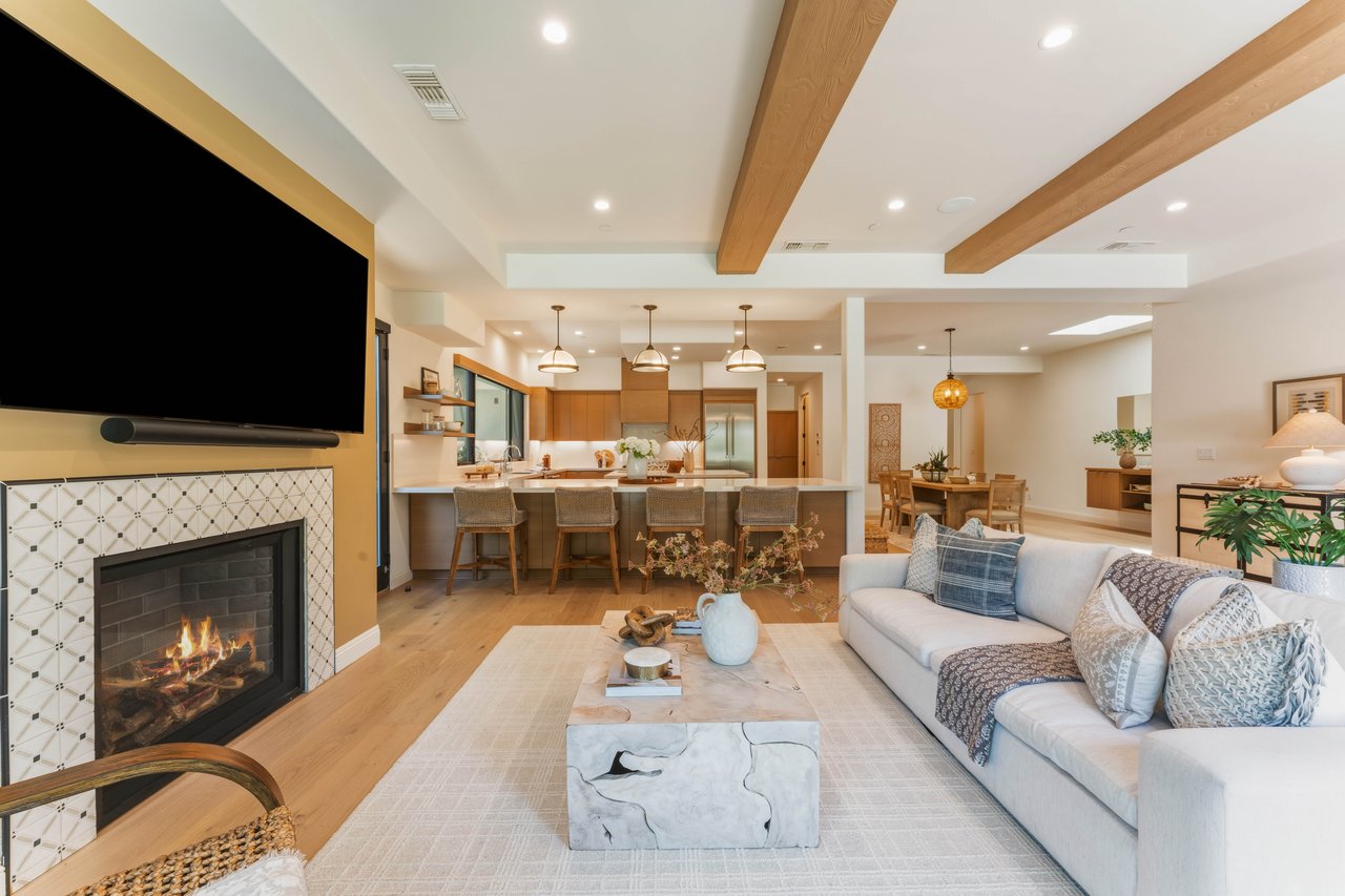 2927 Santa Rosa Avenue