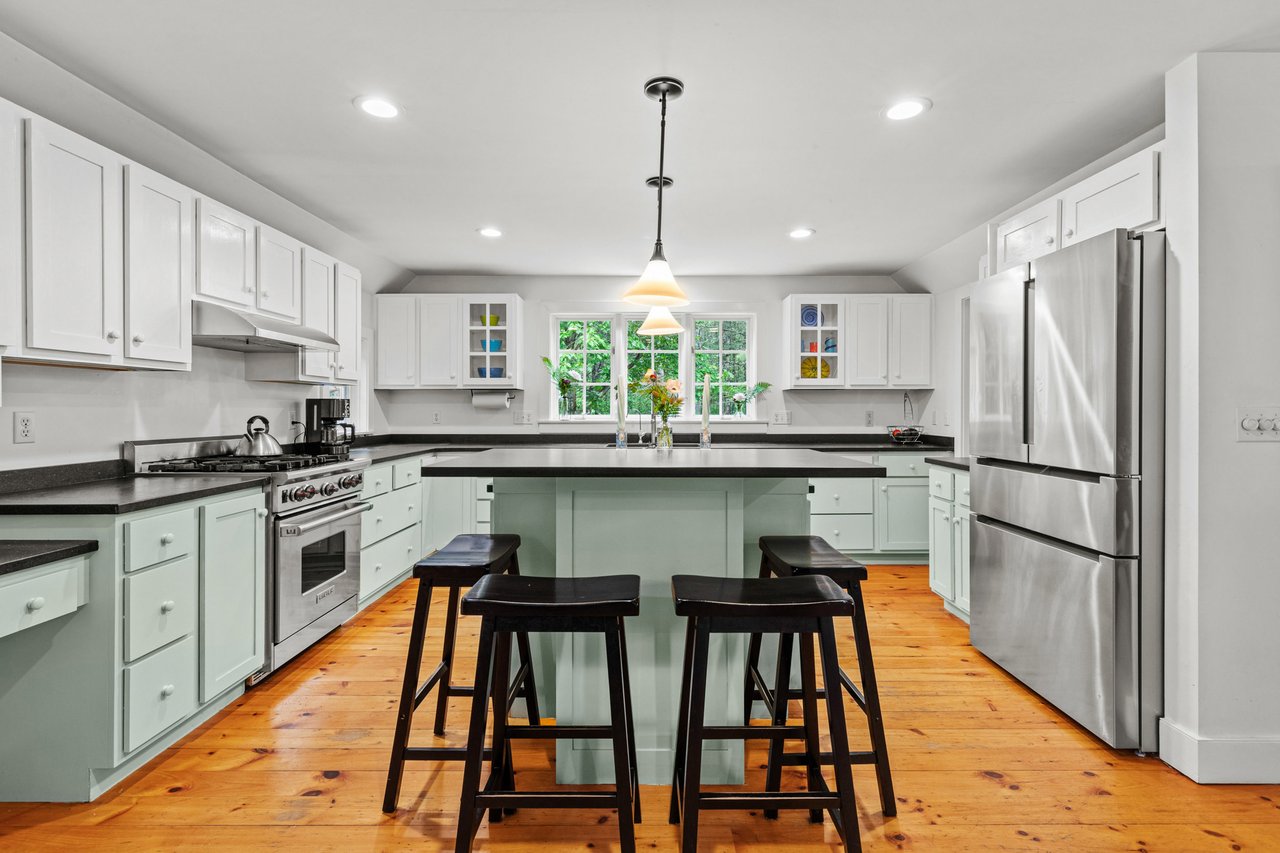 531 Ledge Road, Yarmouth