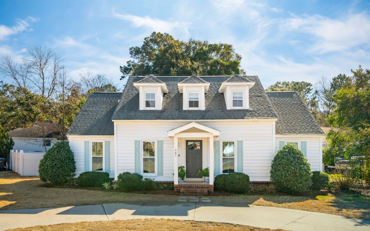 Charming Shemwood II Home – 947 Night Heron Drive
