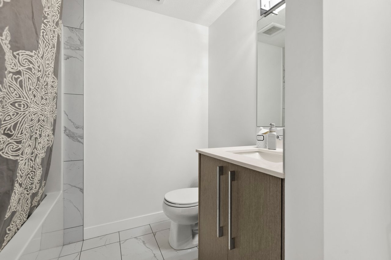 76 Cornerstone Passage NE Unit: 1220