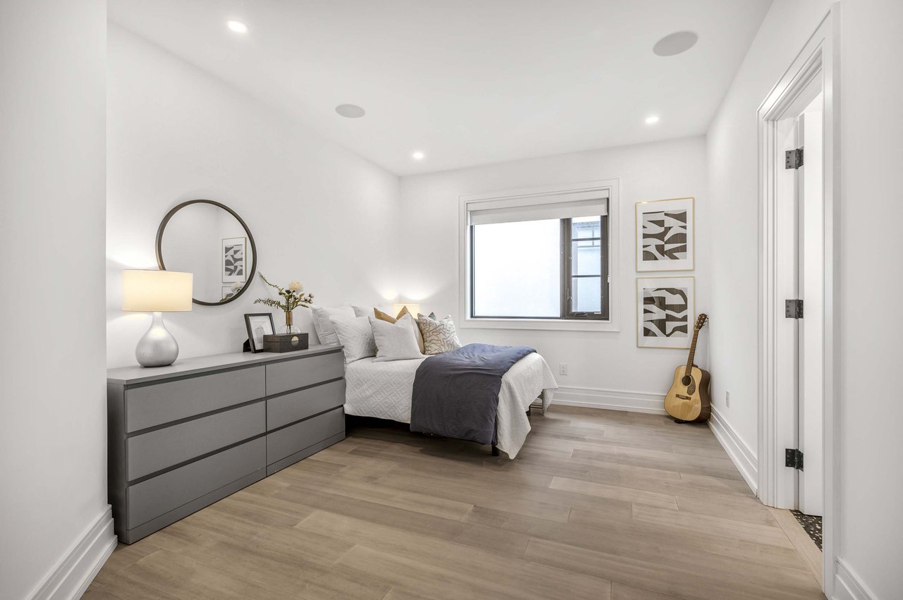 8 Manor Haven Rd 