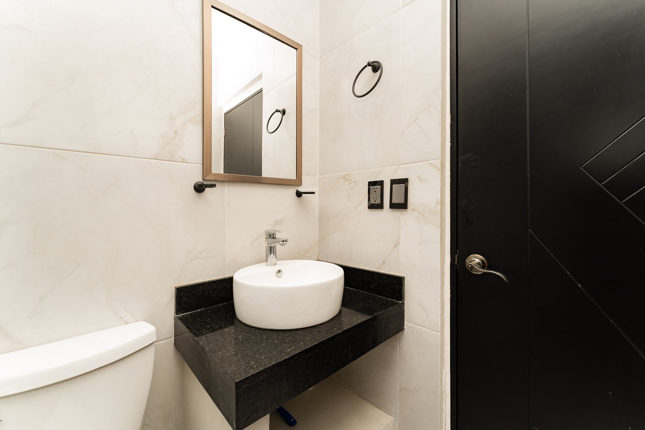 2 Bedroom, Condo, Downtown Condo