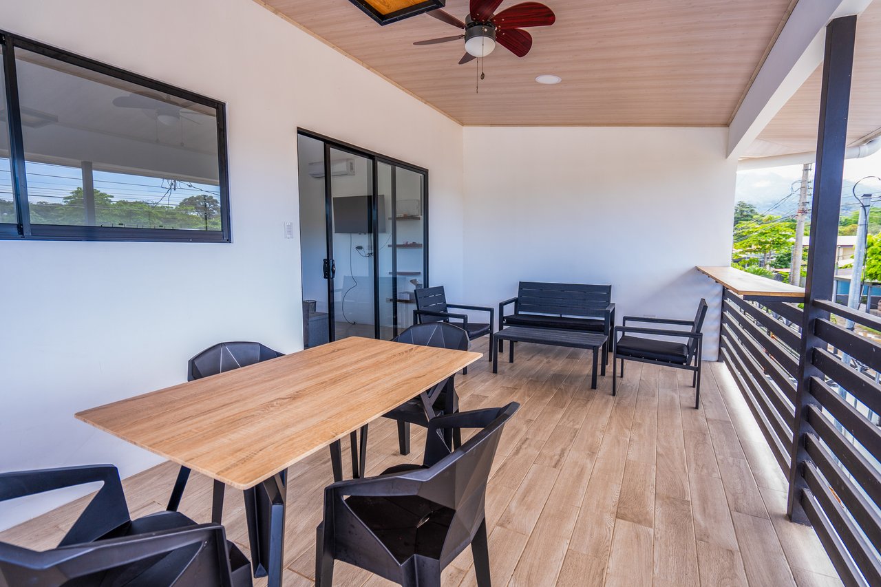 A House With An Upper Live-In Suite & Two Fully Serviced Downstairs Rental Apartments Less Than 1 km From The Entrance to Marino Ballena National Park