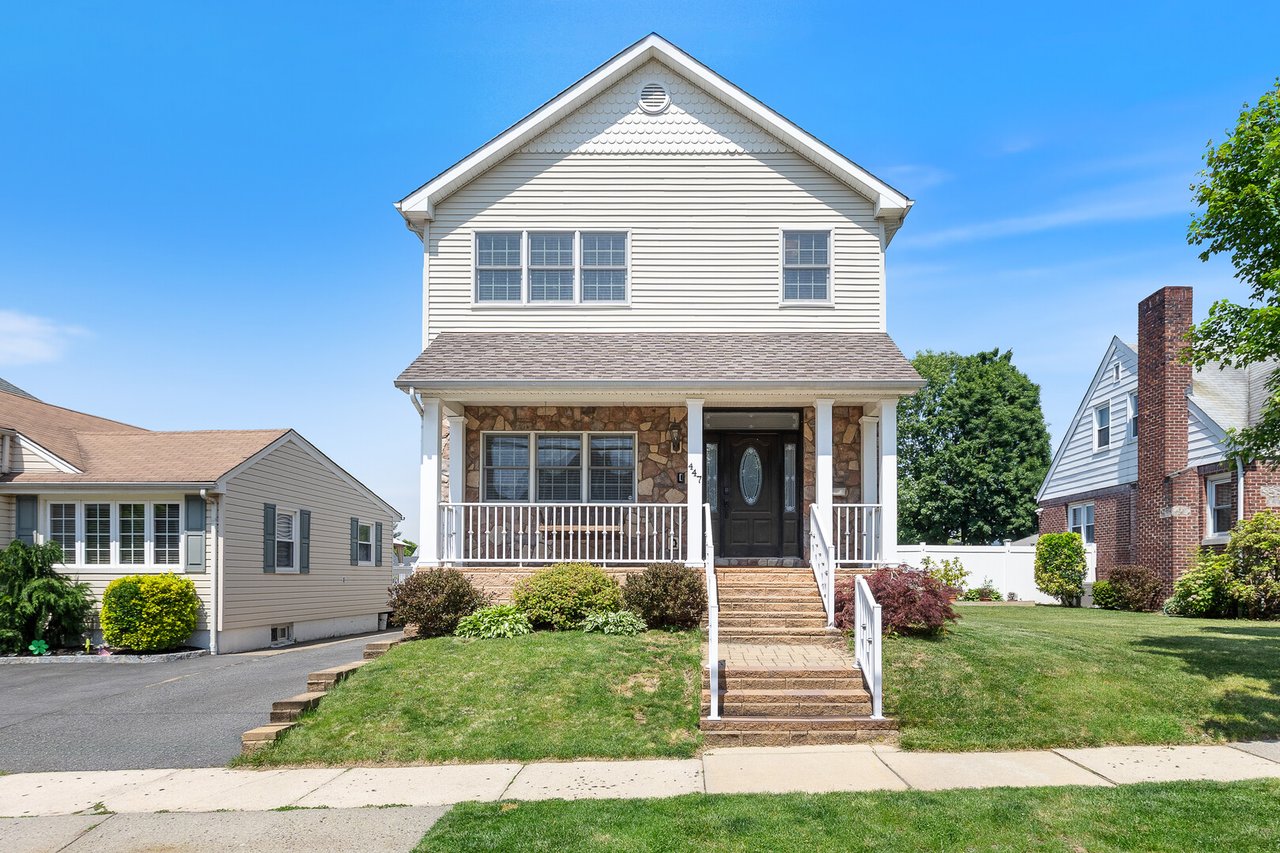 447 Forest Ave