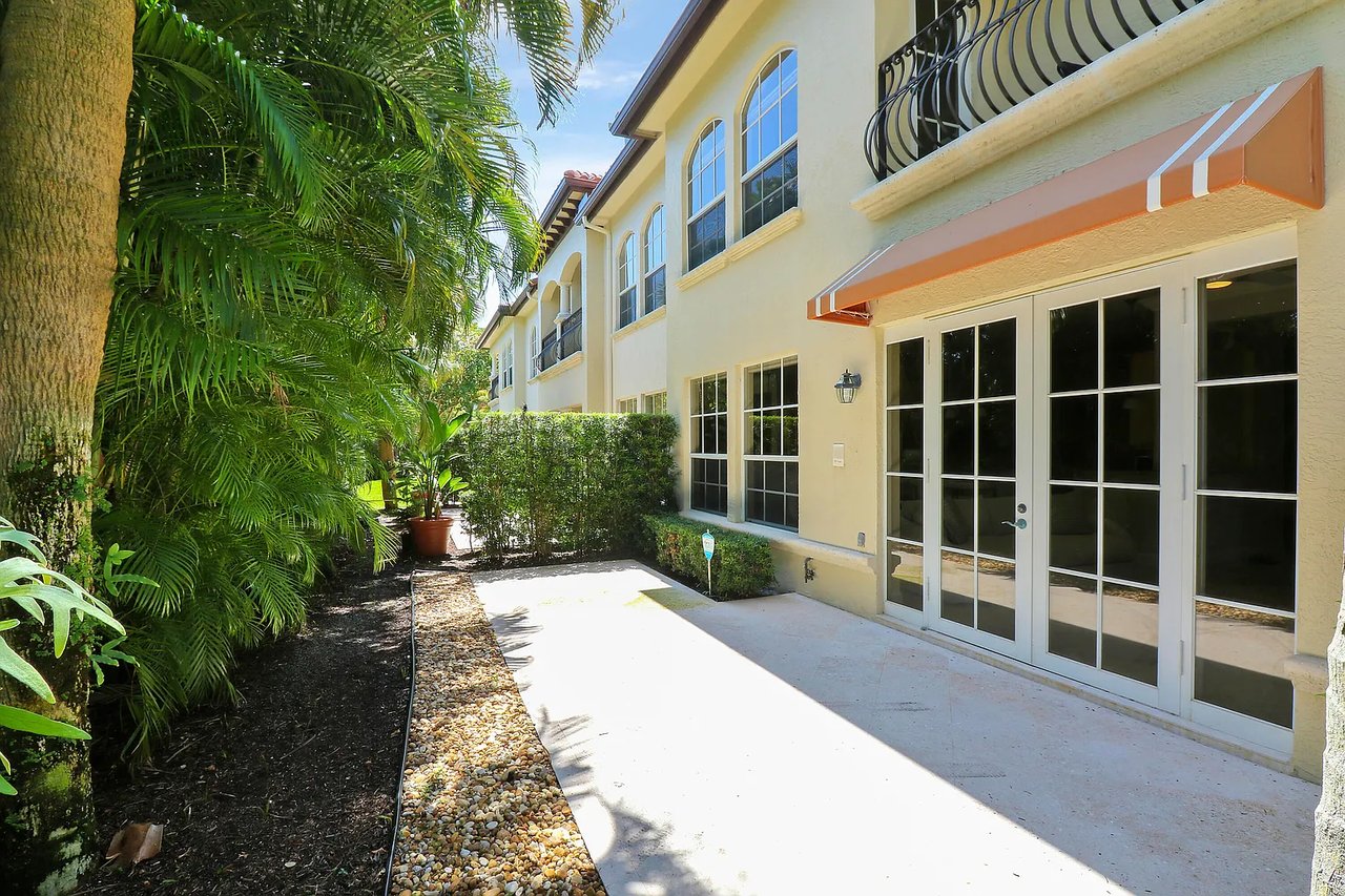 60 Marina Gardens