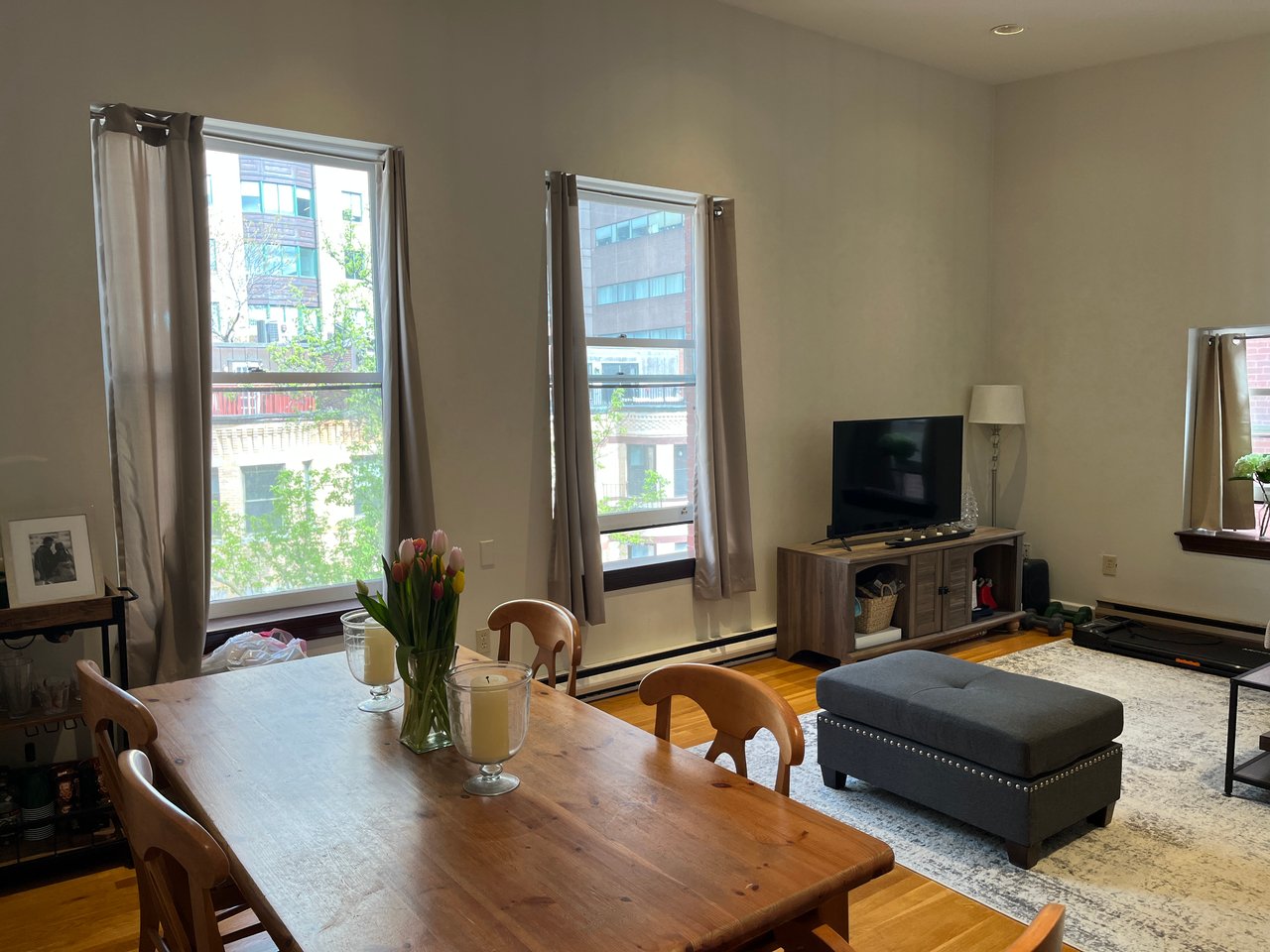 Saint Botolph Street - Top Floor 2 bedroom - Common Roof Deck and Laundry! September 1 