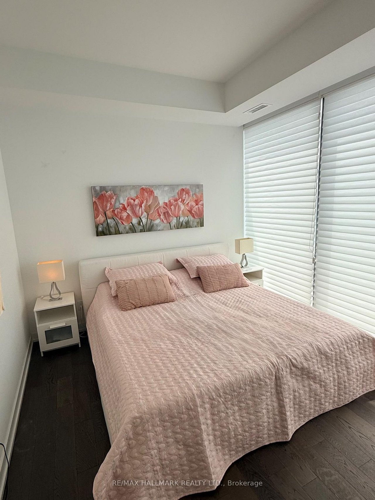 PRESTIGE LIVING AT YONGE & EGLINTON