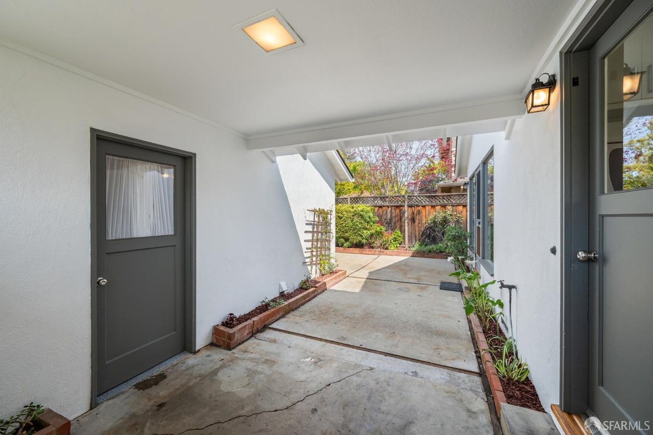 2495 Ramona Street