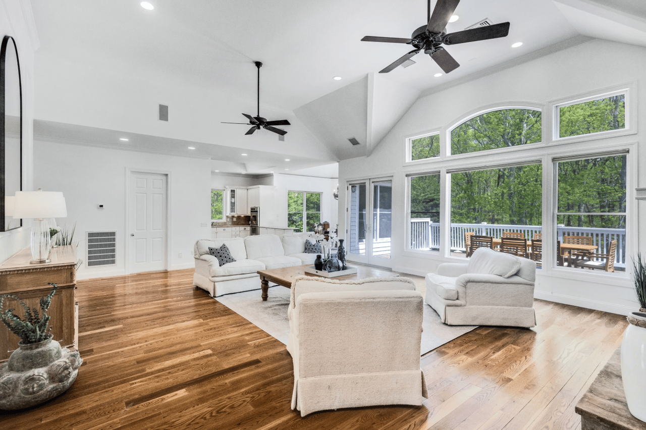 9 Sea Farm Ct, Bridgehampton