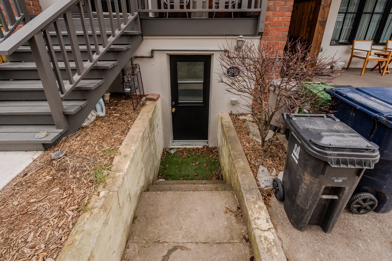 27 Herbert Ave