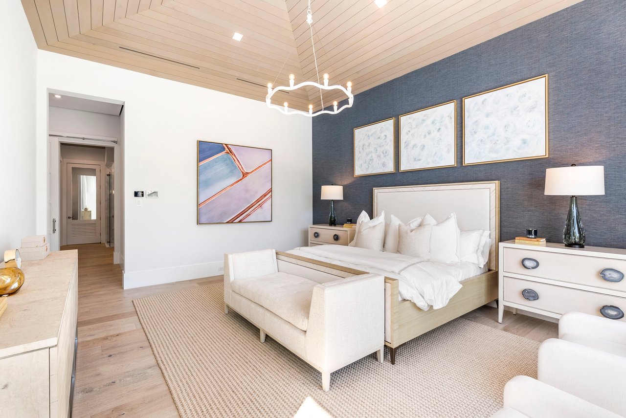 Designer Furnished Waterfront Retreat