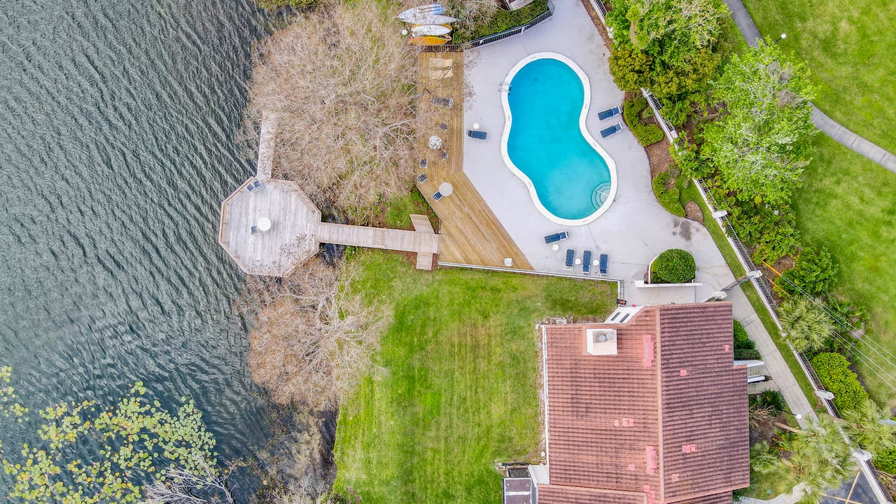 Luxury Lakefront Winter Park Condominium for Lease