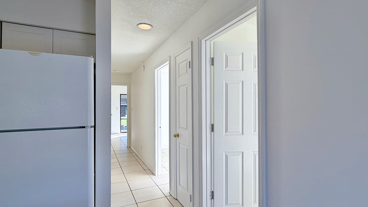 Longwood Three-Bedroom, Two-Bathroom Duplex for Lease on Lake Wayman