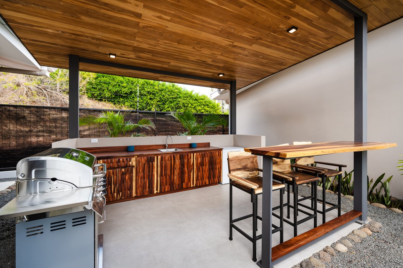 Villa Aurora | New 5BR Luxury Home Minutes from Playa Penca & Potrero