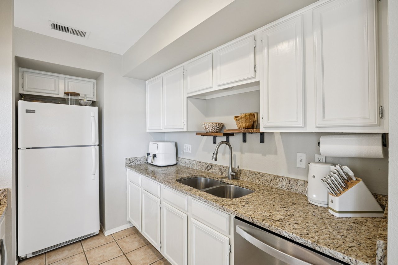 Prime Location in NW Hills Area