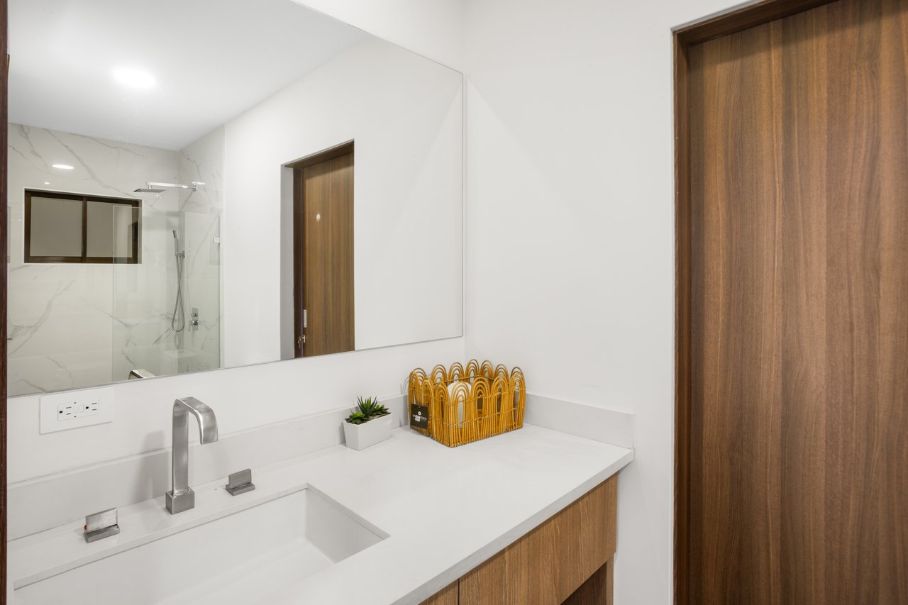 Flamingo Estates Luxury Home | Modern 4-Bed Retreat with Pool & Rooftop Terrace Near Beach & Marina