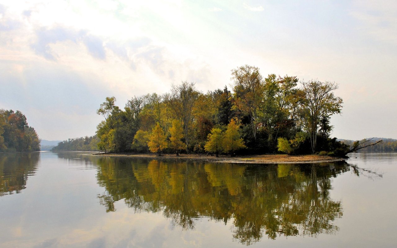 Lakesite