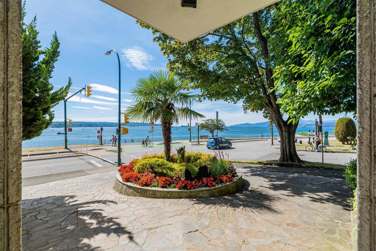 1575 Beach Ave, #303