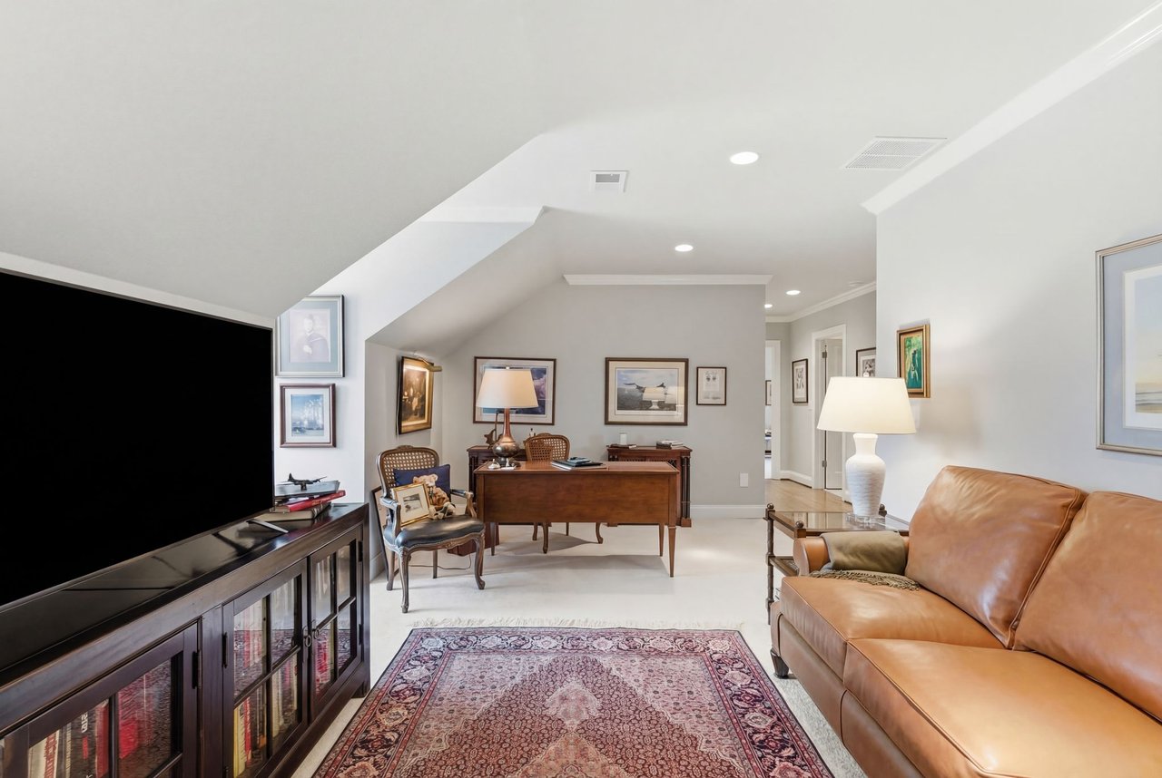 817 Montclair Drive