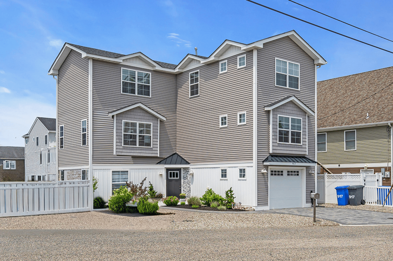 917 Jane Drive, Beach Haven West